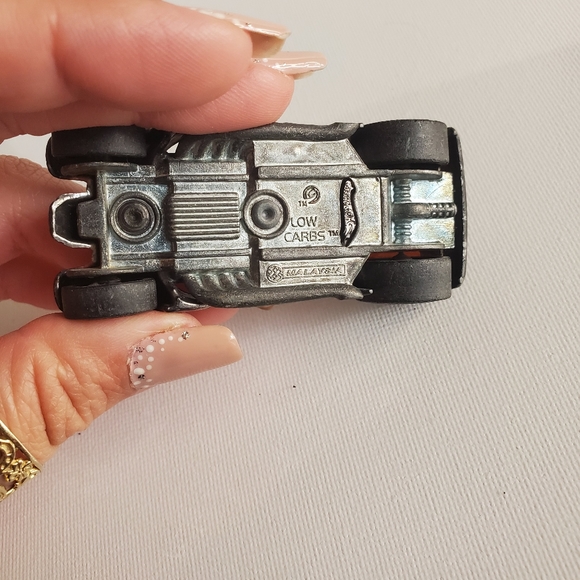 Vintage 2002 "Low Carbs" Hot Wheels - Picture 8 of 8